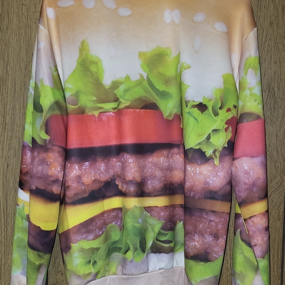 Hyperealistic print sweatshirt of a Cheeseburger - Picture 3 of 3
